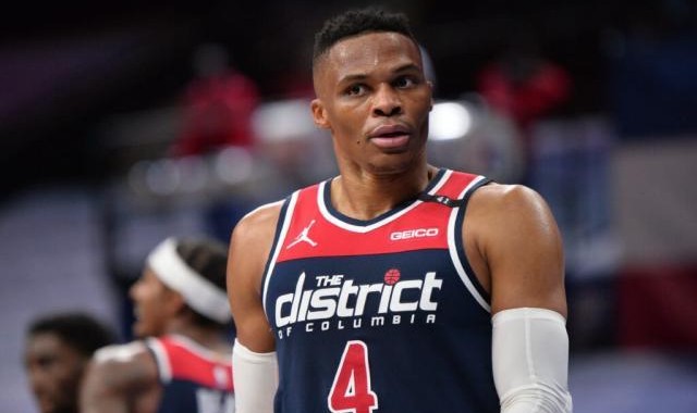 【观察】三双魔咒背后：一数据证明韦少断崖下滑？